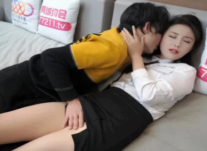 Thư ký của sếp bí mật phang với sếp vì tiền
