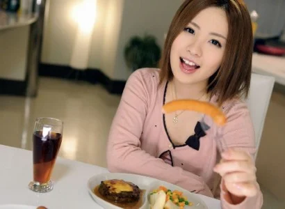 Chồng sau khi ăn tối thì phang em